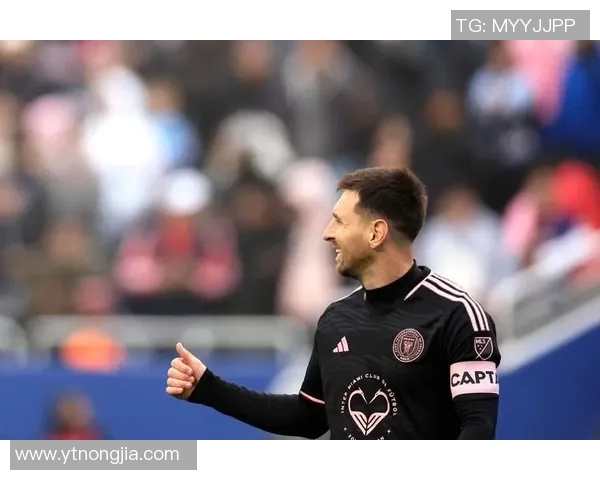 澳门足球场上闪耀的明星球员是谁让球迷热血沸腾