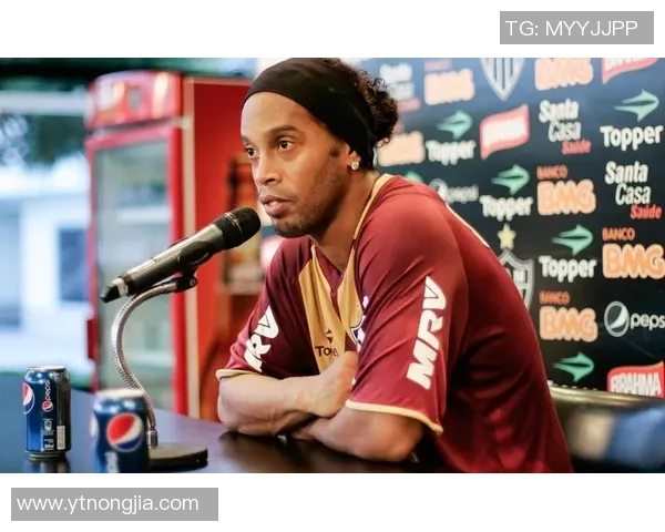 足球明星纹身艺术大赏精美图集展现个性与风格 足球明星纹身艺术大赏精美图集展现个性与风格