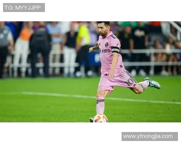 足球明星的英语表达与魅力解析让我们一起感受他们的风采与故事